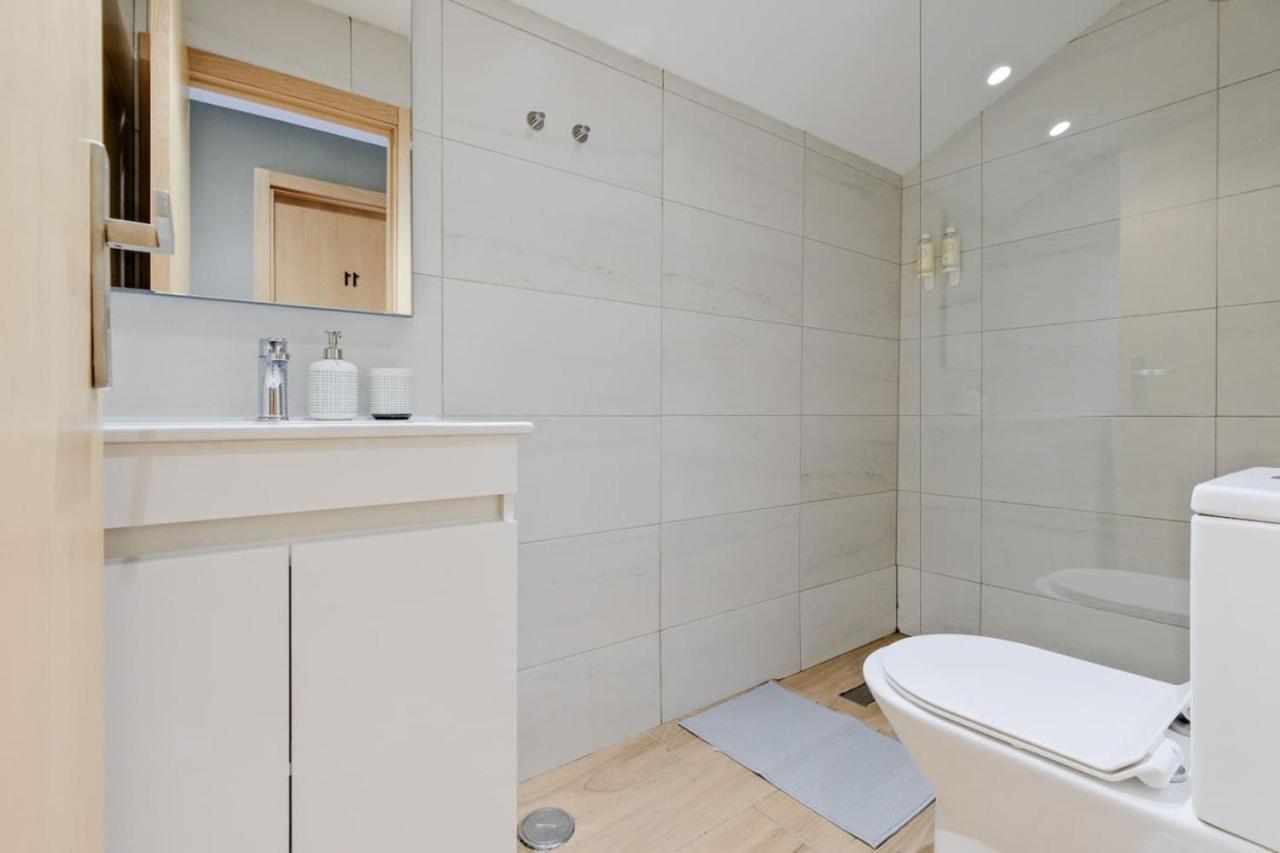 Lovely Fully Equipped Near Subway N10 Apartamento Lisboa